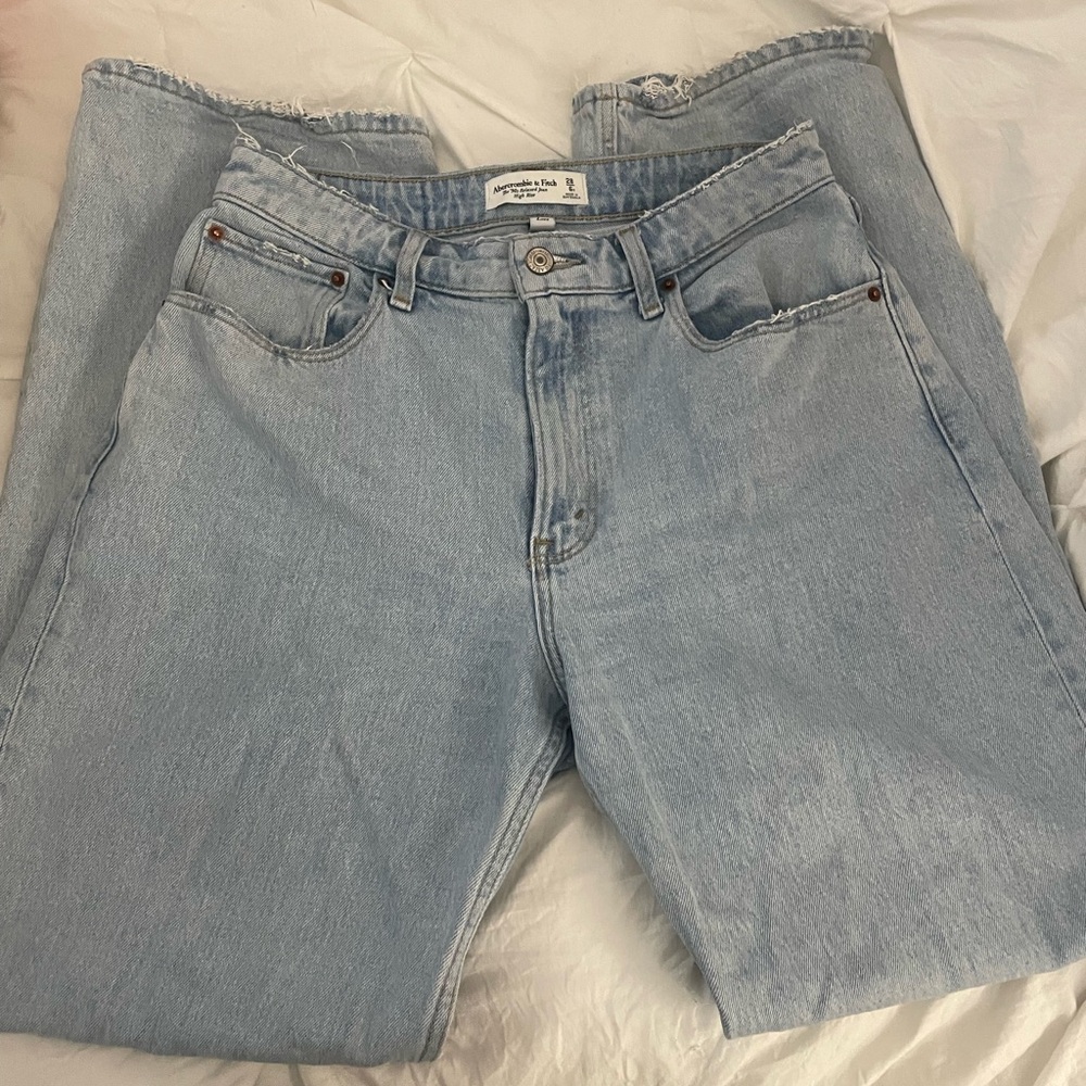 Abercrombie & Fitch Light Blue High Rise Women Jeans - Picture 5 of 9